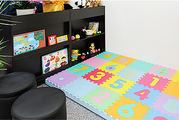 ご家族連れでも安心してご相談できるキッズルーム